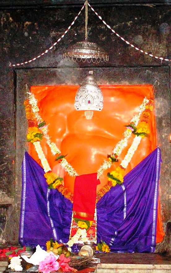 Girijatmaj Temple, Lenyadri